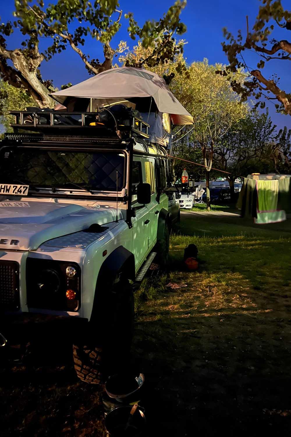 Basic 165 auf Land Rover Defender