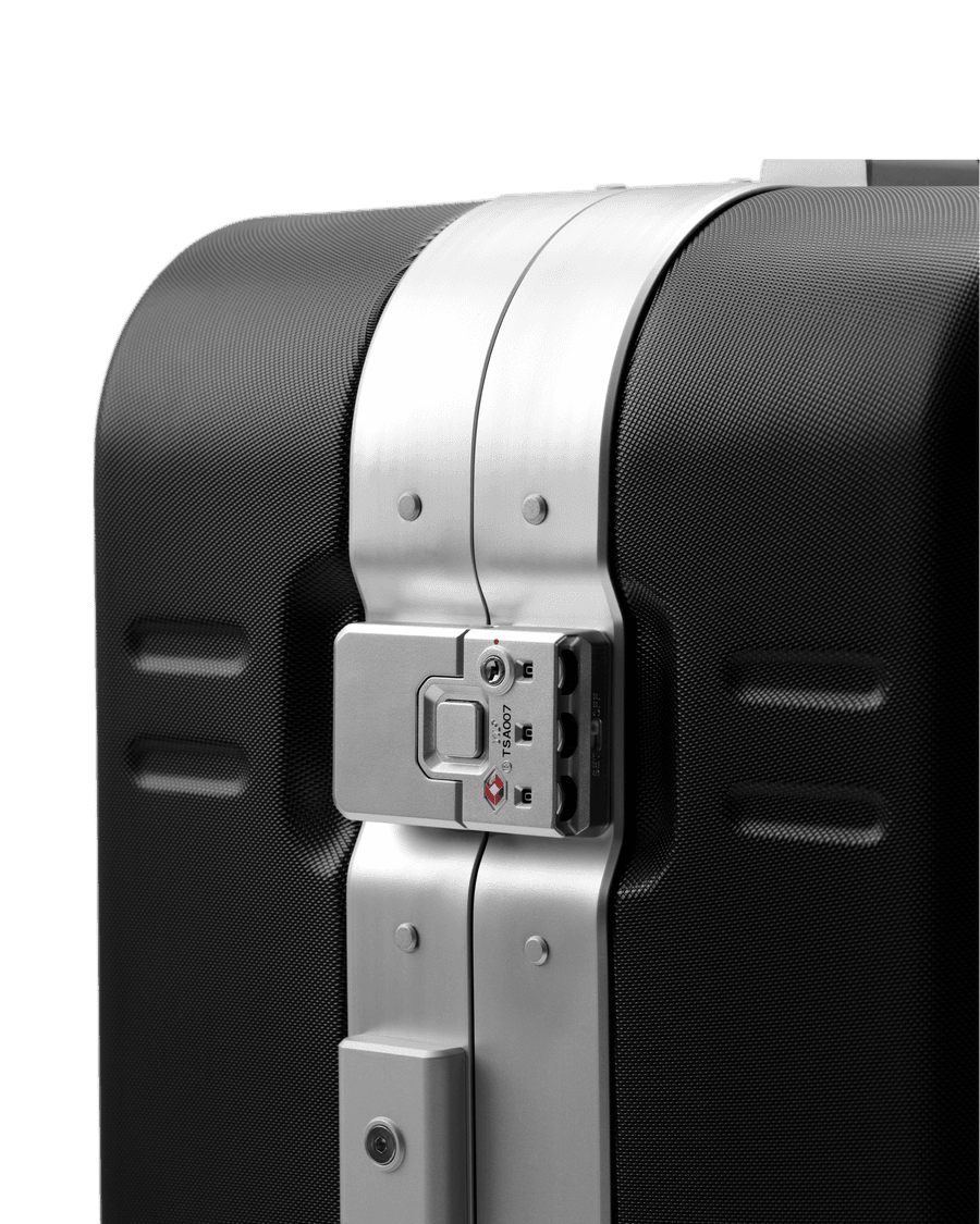 Ramverk Pro Check-in Luggage Large - Black Out 