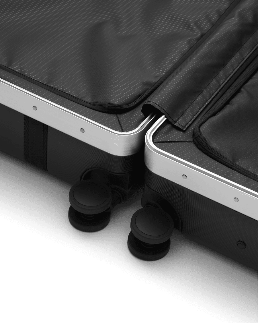 Ramverk Pro Check-in Luggage Large - Black Out 