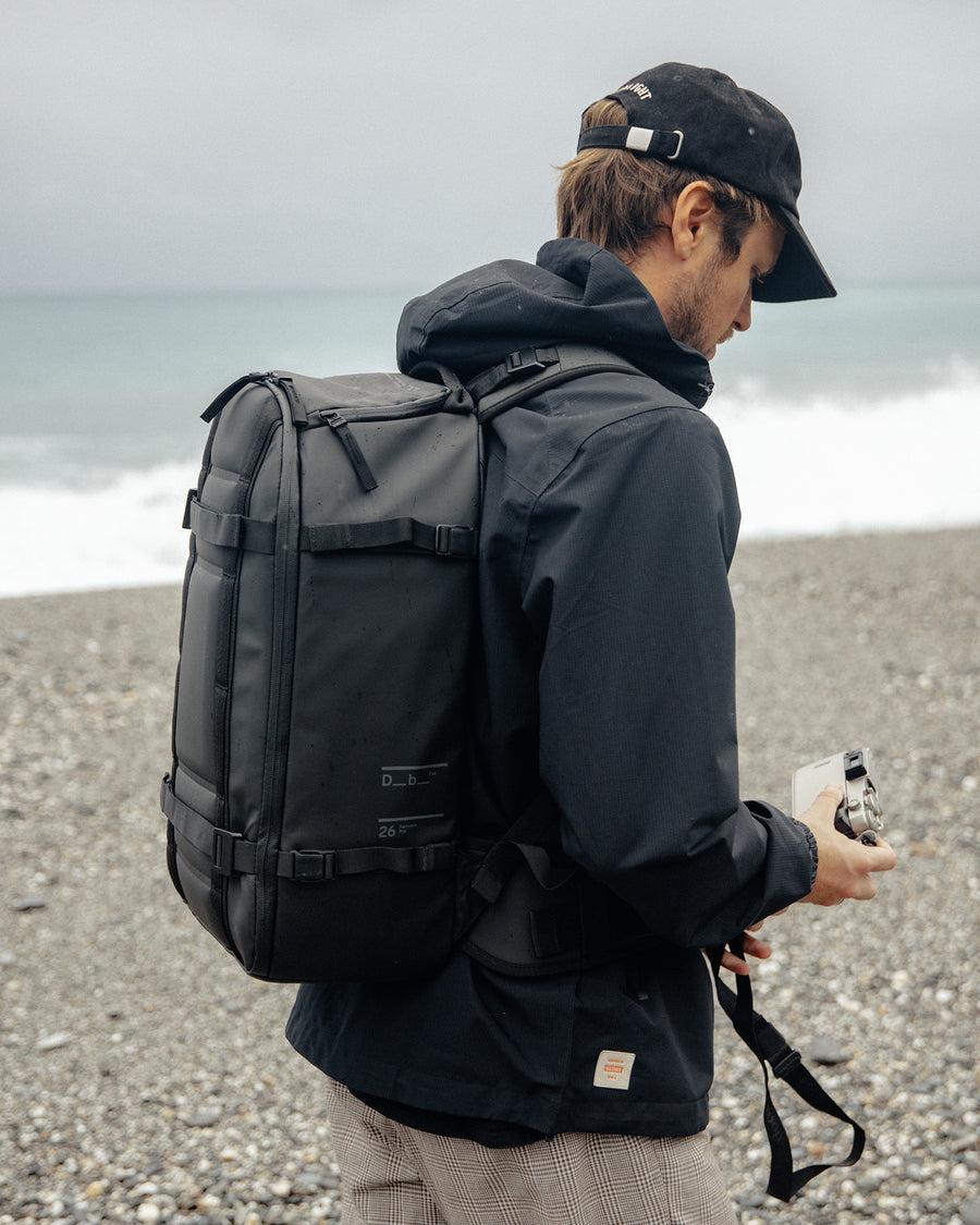 Hugger Backpack 30L - Black Out 