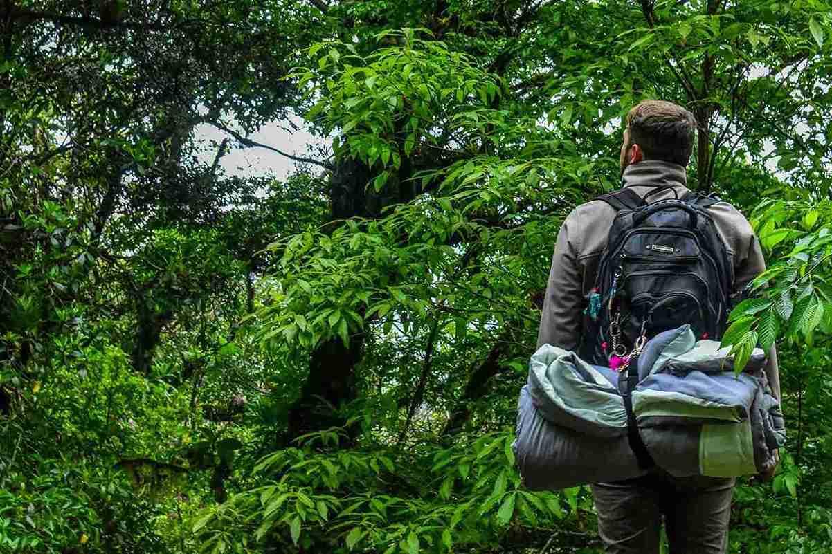 Hol dir jetzt deine Outdoor-klamotte und Funktionskleidung für Männer! Beste Qualität & Preise! Miete jetzt!